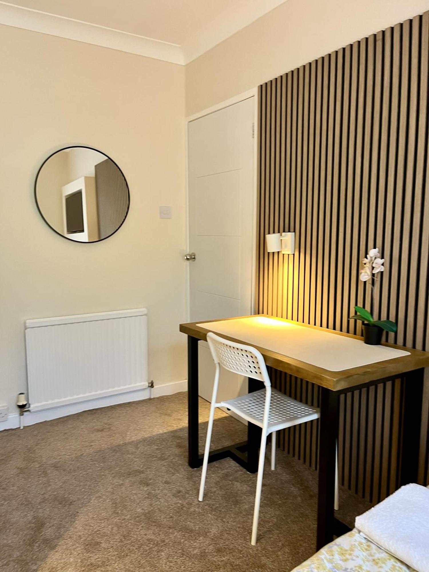Home accommodation Southampton Esterno foto